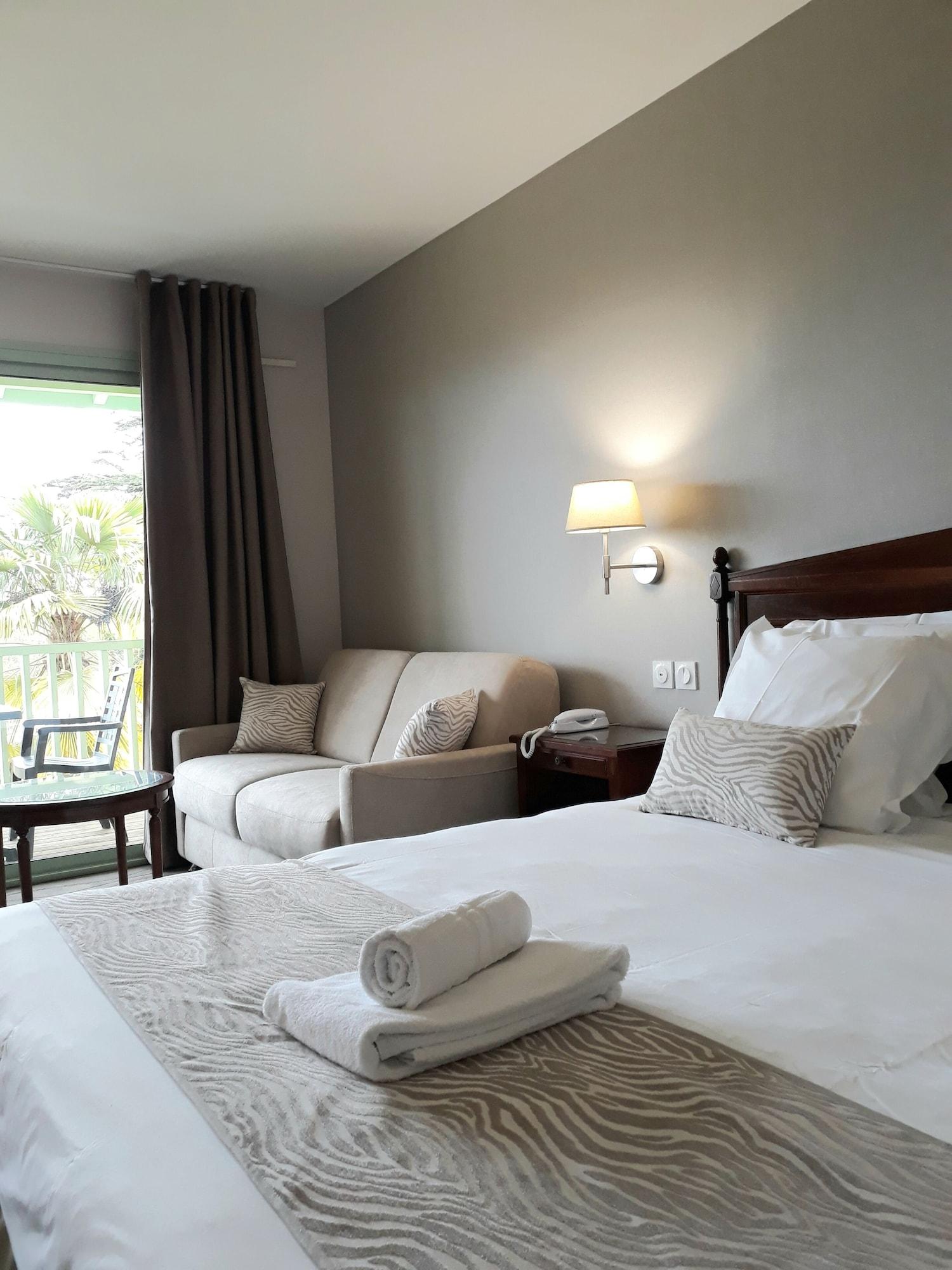 Logis Hotels- Hotel Et Restaurant Domaine De Fompeyre Bazas Kültér fotó